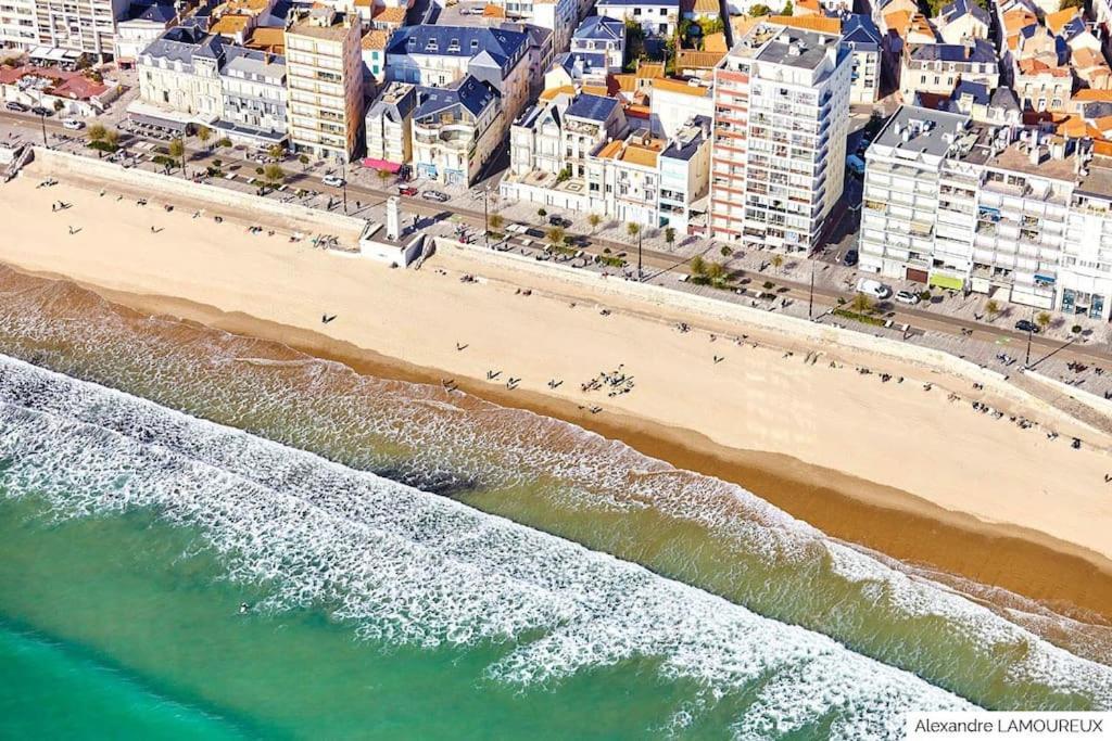 Le Petit Cote Ouest - Appt Dans Les Pins Pres De La Plage 莱萨布勒-多洛讷 外观 照片