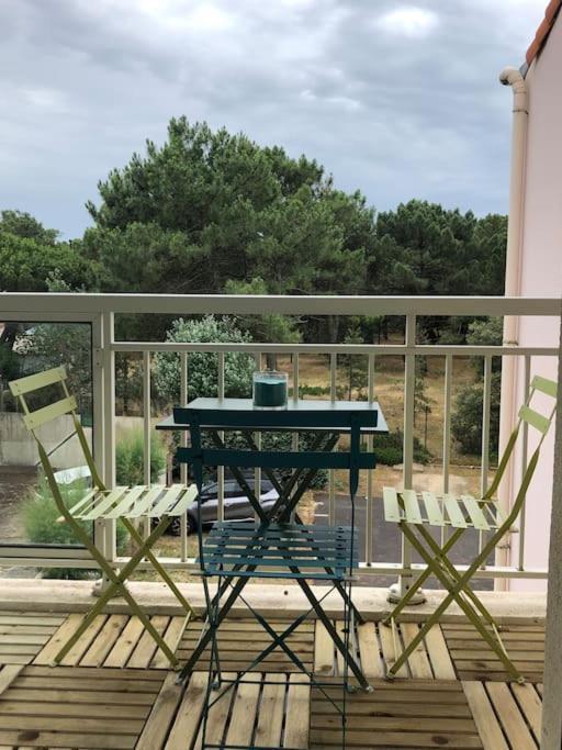 Le Petit Cote Ouest - Appt Dans Les Pins Pres De La Plage 莱萨布勒-多洛讷 外观 照片