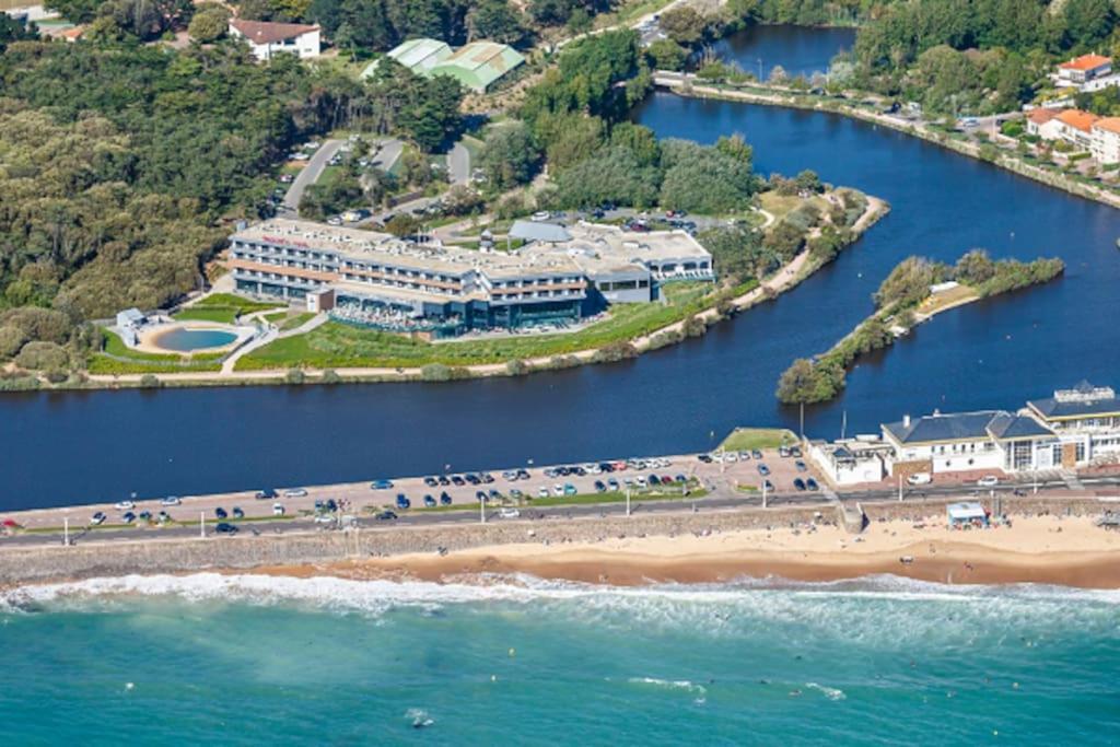Le Petit Cote Ouest - Appt Dans Les Pins Pres De La Plage 莱萨布勒-多洛讷 外观 照片