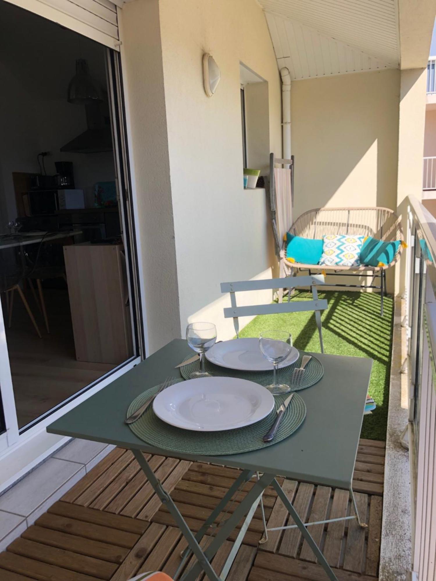 Le Petit Cote Ouest - Appt Dans Les Pins Pres De La Plage 莱萨布勒-多洛讷 外观 照片